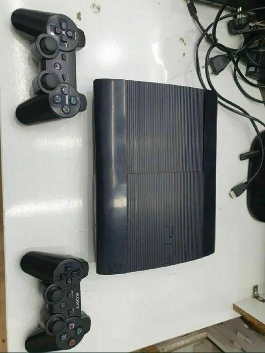 Play station 3 sotiladi