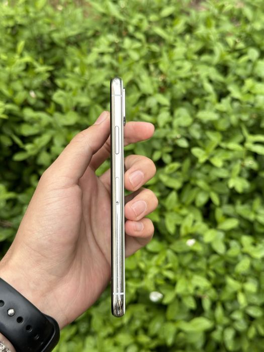 iPhone X srochna sotiladi