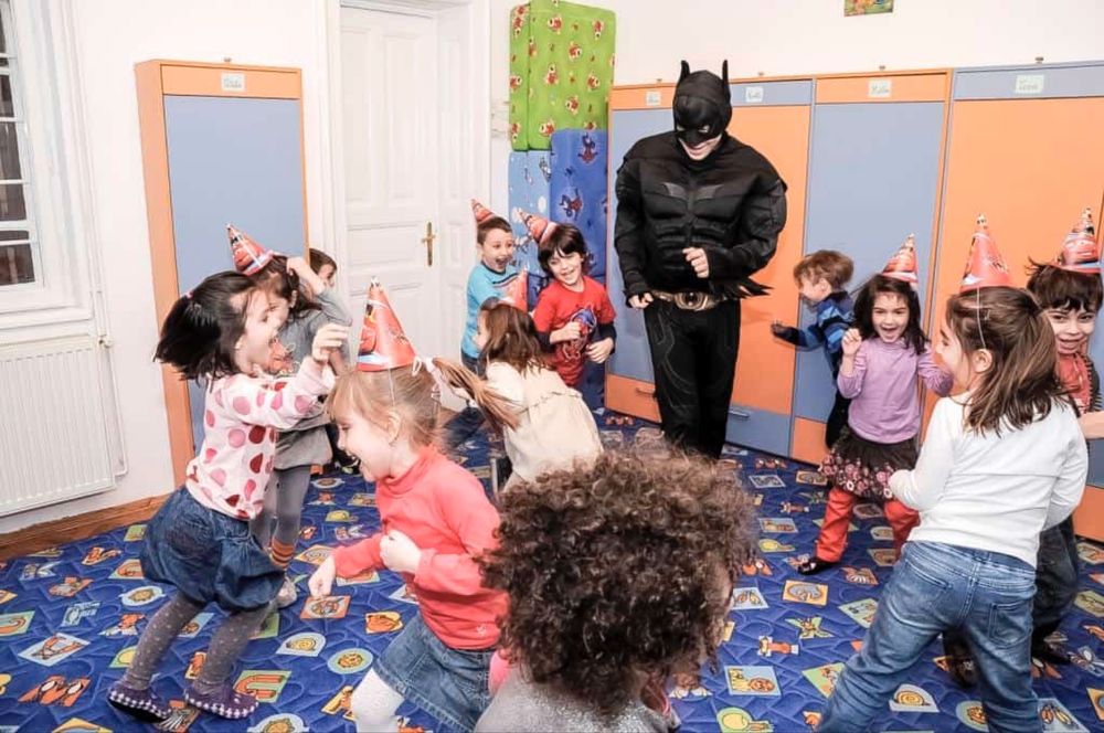 Animatori petreceri copii - Distrcatie garantata!! preturi foarte bune