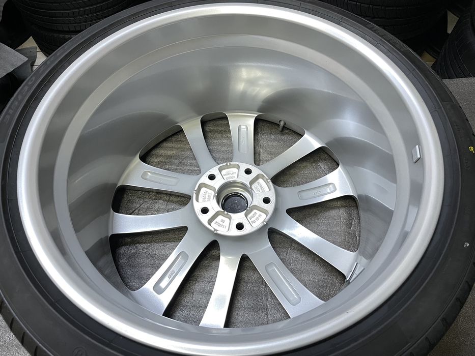 Jante Originale Bentley cont. GT si fl. Spur pe 22 cu anvelope Vara !