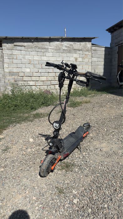 Продам электронный самокат joyer s10s
