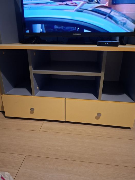 Детско-юношеско обзавеждане