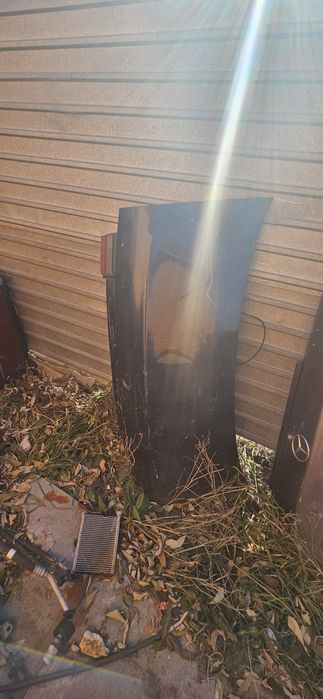 Продам дверь пассат  крашка багажника