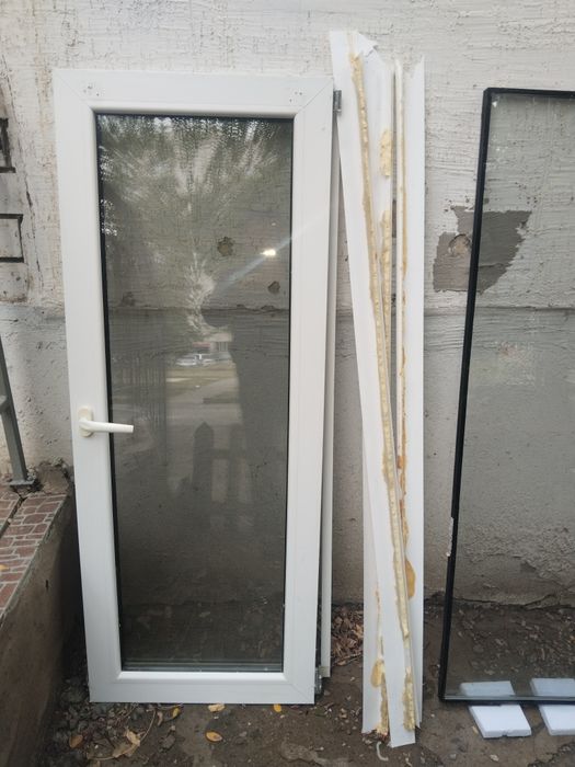 Продам пластиковый окно