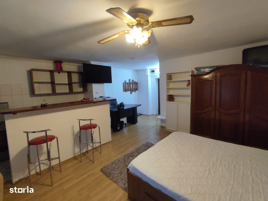 Garsoniera | 13 Septembrie | Centrala Proprie | Zona Linistita |