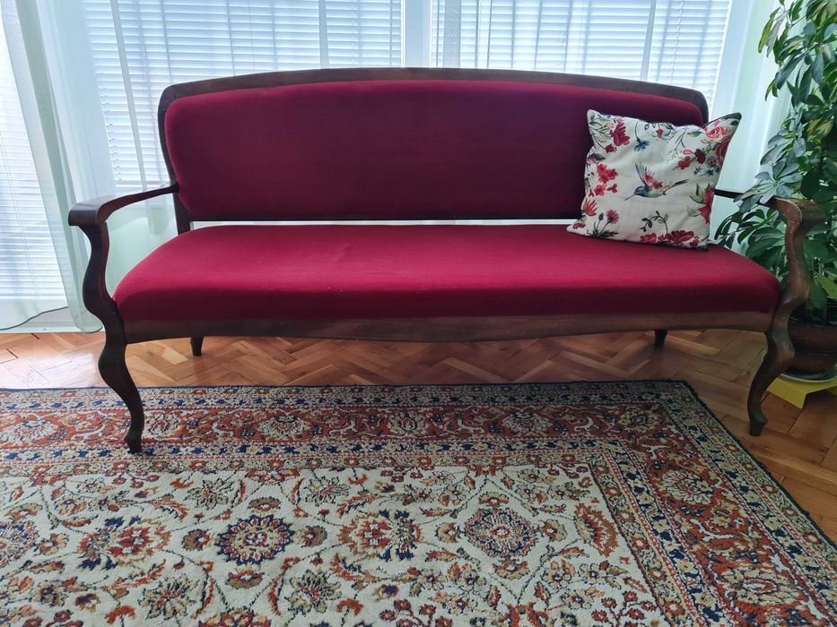 Ретро диван с две кресла/ фотьойл и две табуретки