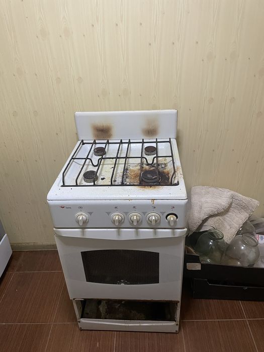 Газовая плита(рабочая) Уральск!
