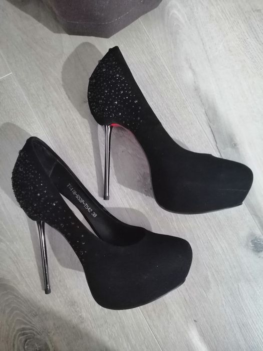 Туфли от Sasha Fabiani