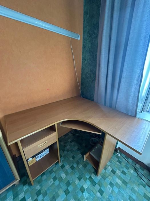 Пррдам стол компьютерный