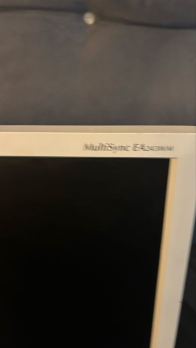 Monitor Multisync EA243WM