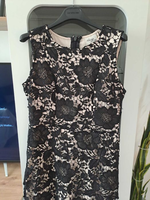 Елегантна  рокля *