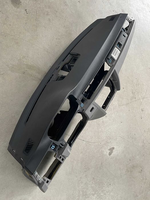 Plansa bord negru + gri Bmw seria 3 E90/E91/E92 fara navigatie