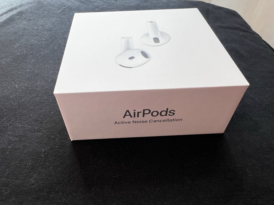 AirPods 4 Active Noise Cancellation