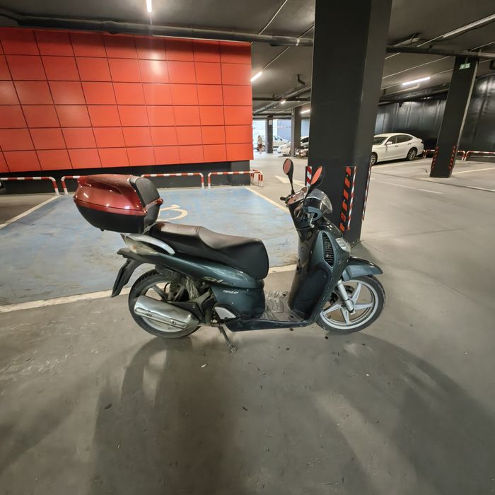 Honda sh 150i скутер