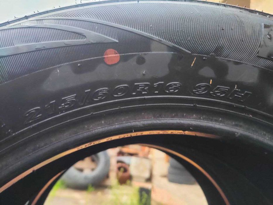215 60 R16 Nexen 80-90%