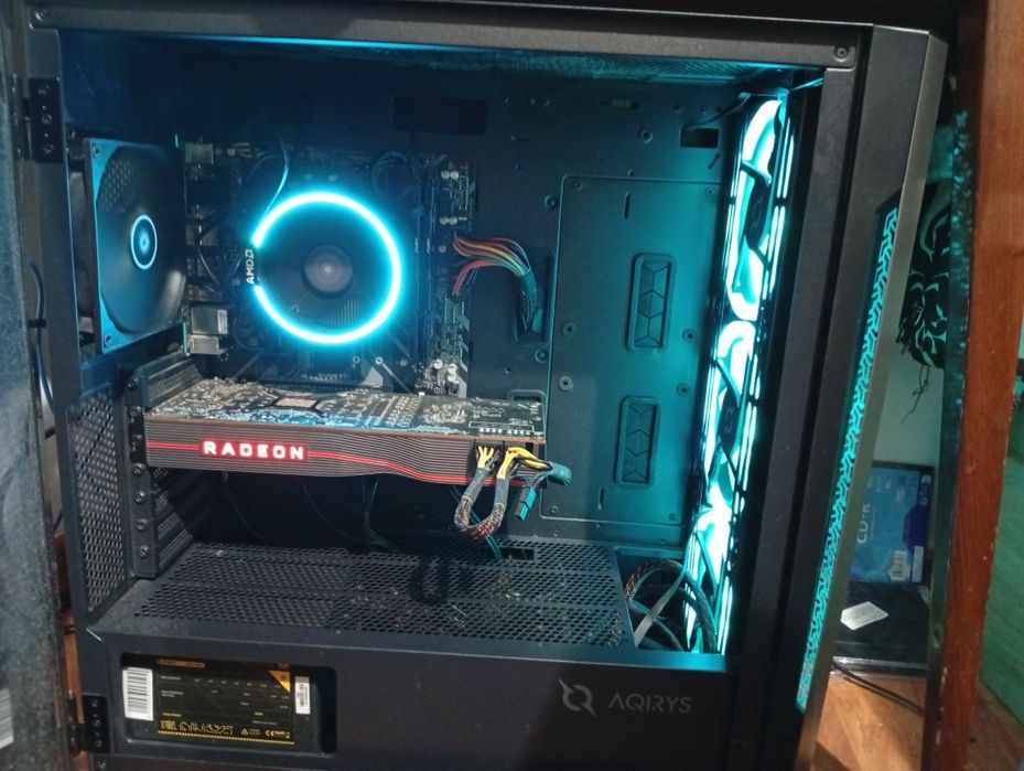 Oferta Calculator și Monitor 144hz. 300+ fps in cs2