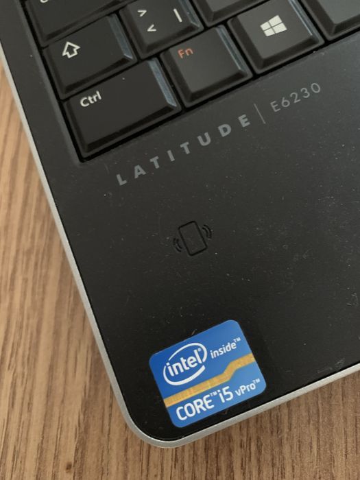 Laptop Dell intel core i5,tastatura luminata,Wind 10,320gb m,4gb ram .