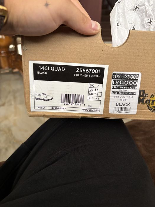 Dr. Martens pantofi