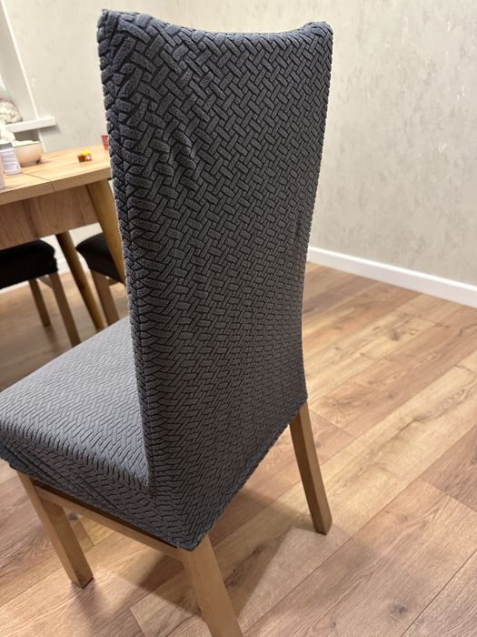 Чехлы на стулья новые