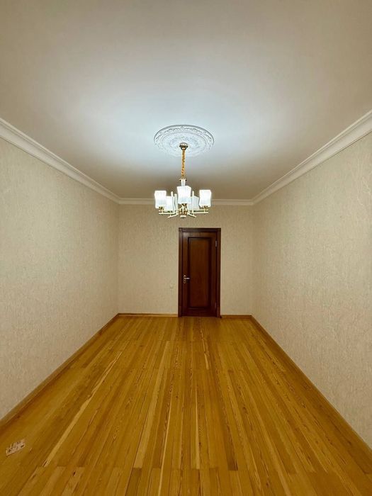 Чиланзар 20кв 3хонали квартира сотилади дом вдоль дороги