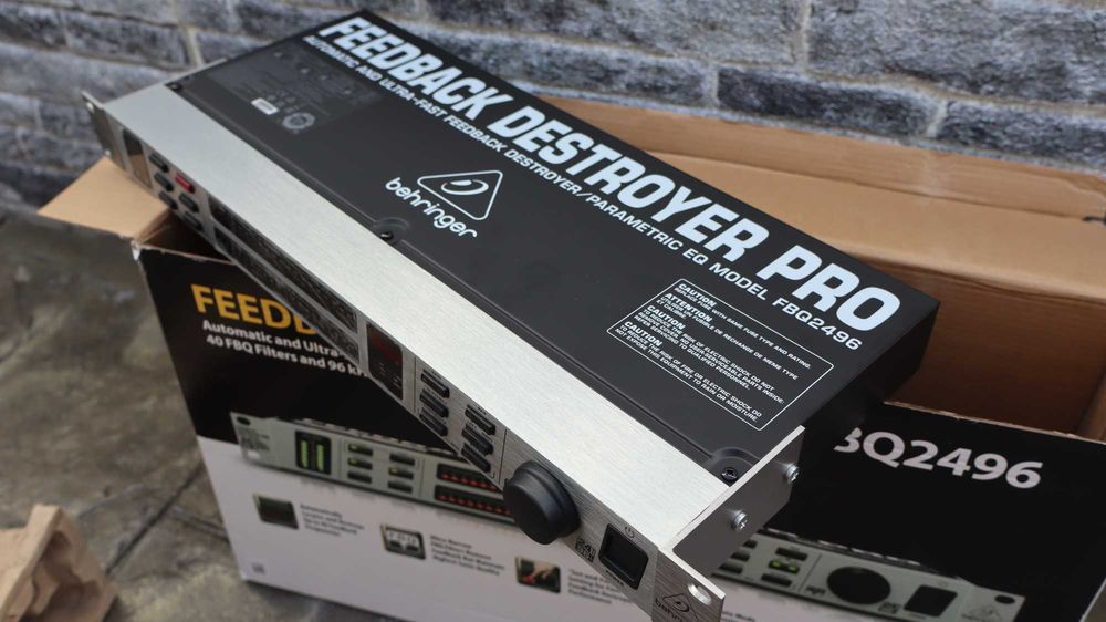 Behringer FBQ2496 Egalizator grafic Feedback Destroyer