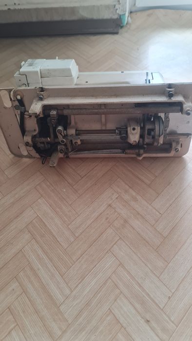 Електрическа шевна машина