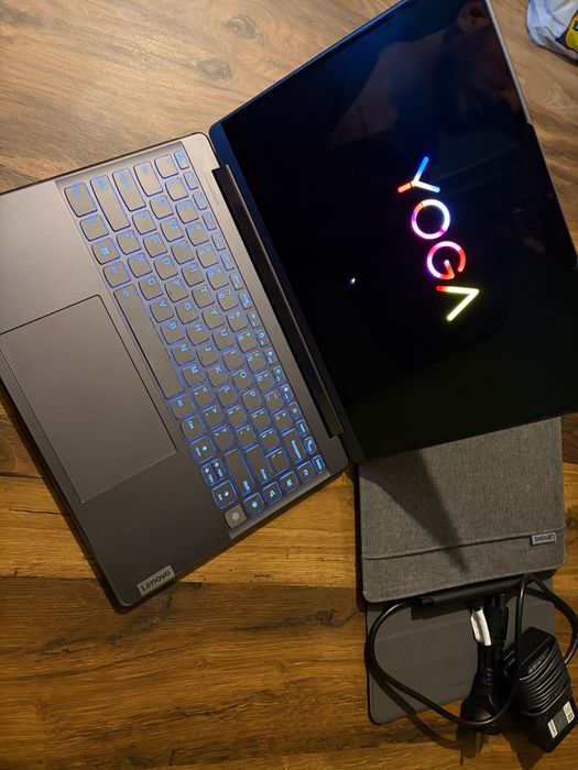 Laptop Lenovo Yoga 9 14IRP8 i7 OLED Touchscreen 16GB 1TB SSD 14''