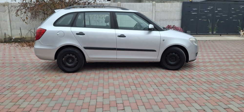 SKODA Fabia 2010