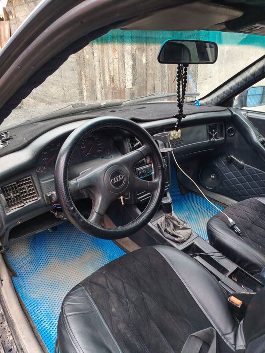 Продам машину AUDI 80 B4