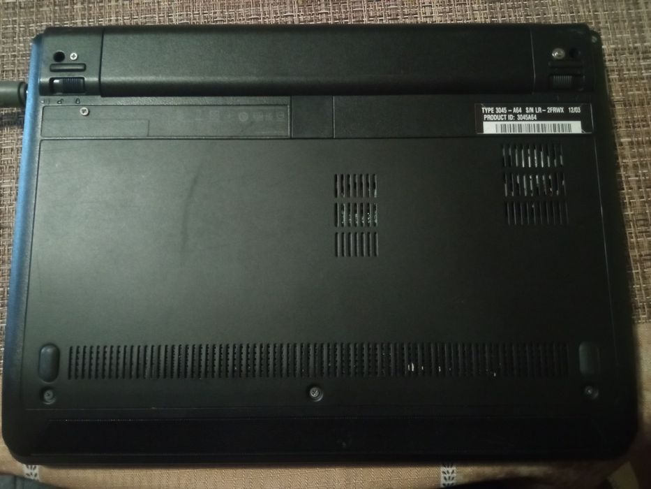 Лаптоп Lenovo ThinkPad иFujitsu lifebook S710