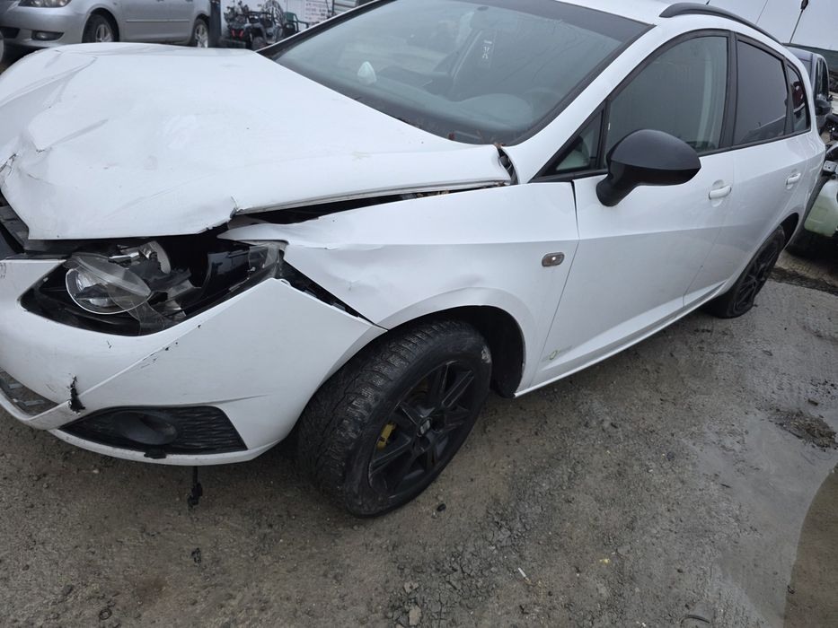 Dezmembrez Seat Ibiza 1.2tdi