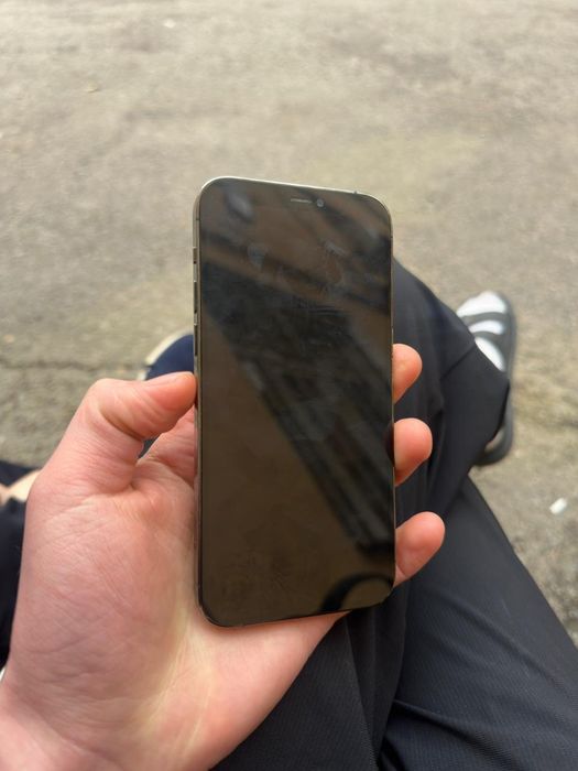 Продается iPhone 12 pro