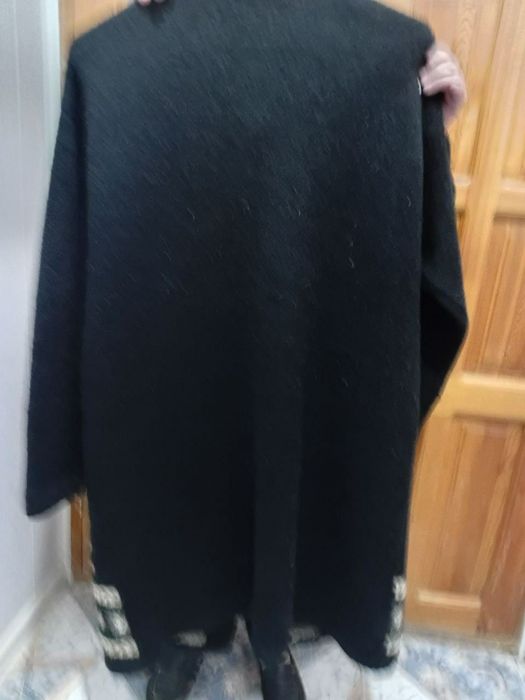 Жемпер шерстяной Остер,Индия очень тёплая,в отличном состоянии.без деф