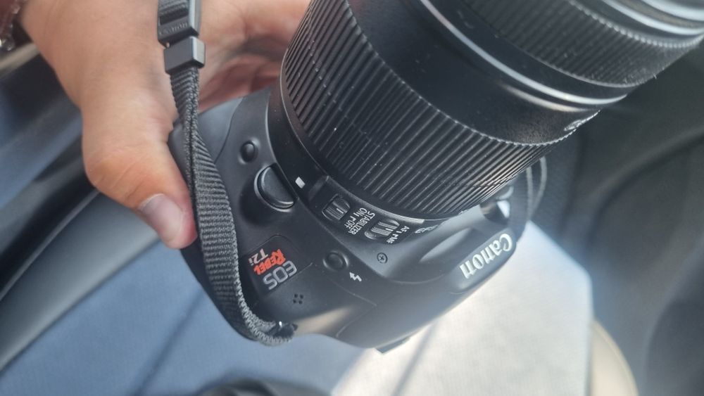 Canon.     550 d