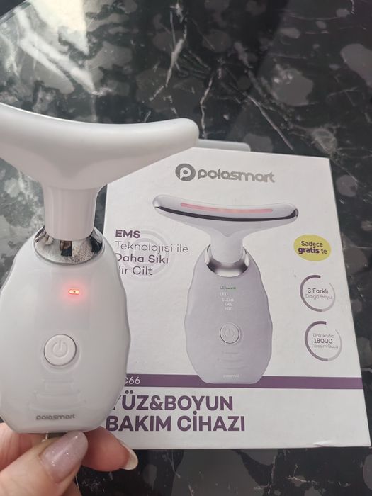 Продаётся микротоковый массажёр для лица и шеи Polosmart