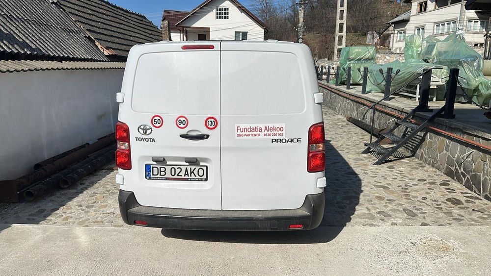Toyota pro ace aprp noua