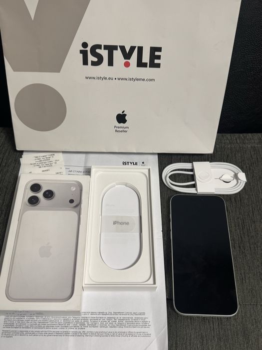 КАТО НОВ 512GB iPhone 17 Pro Max iStyle Гаранция 2027г. Silver