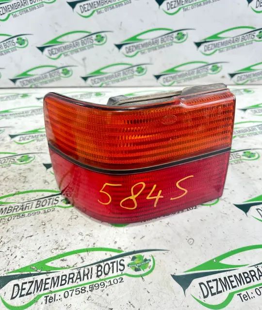 Lampa / Tripla stop stanga pe aripa Volkswagen VW Vento 1992
