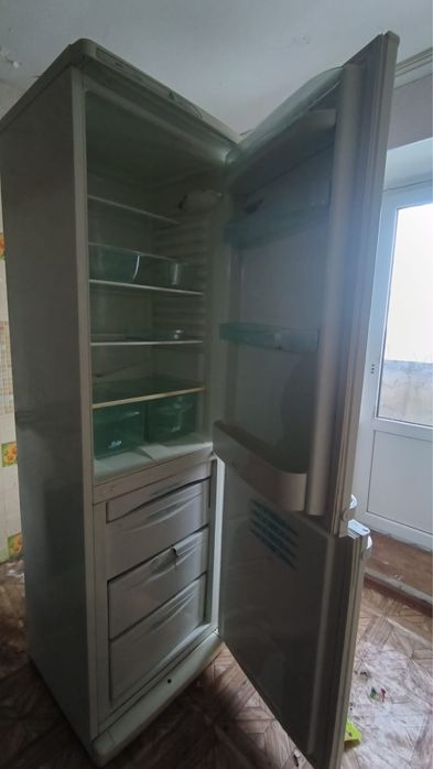 Срочно продается холодильник