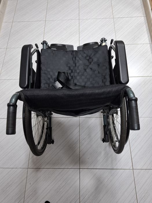 Инвалидная коляска