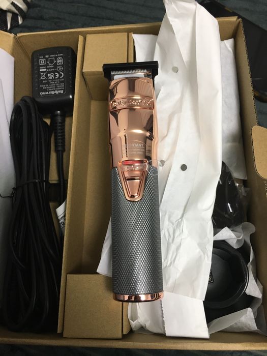 Trimer Profesional Babyliss Model nou Sigilat