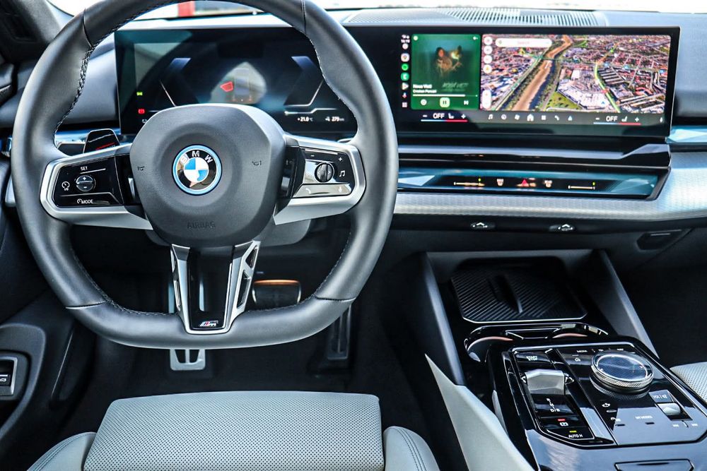 BMW i5 BMW i5 e drive 40 M-Pack-2024