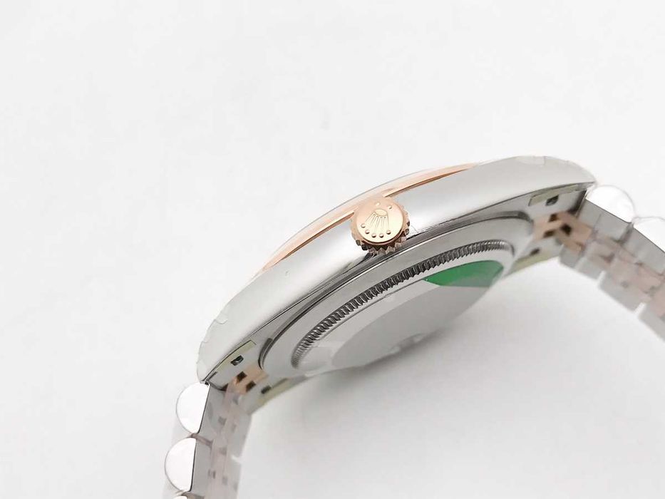 Rolex Datejust 41mm Rose Gold Smooth Bezel Grey Roman Dial Jubilee — реални снимки