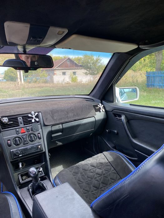 Мерседес с 180 202 состаяние хорошый