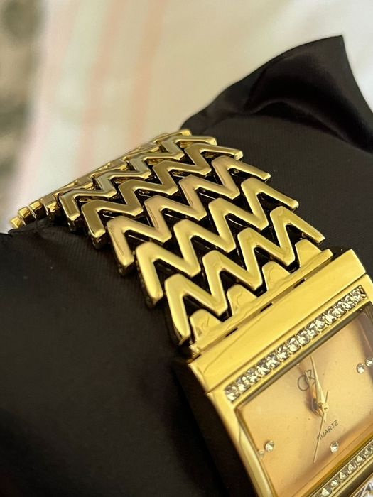 Женские часы сваровски