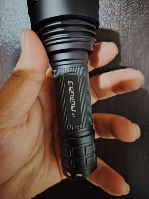 Фенер със зуум  Convoy z1