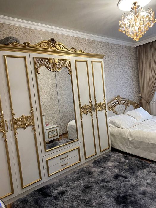 2 xonali kvartira sotiladi