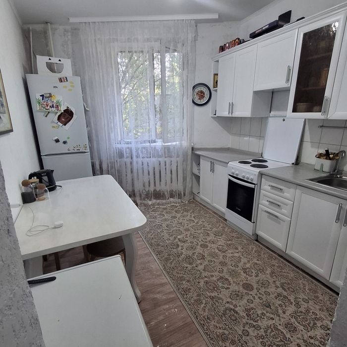 Продам 1,5 жк 7бочек
