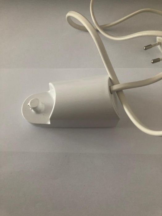 Incarcator pentru periuta dinti ORAL B Oral-B BRAUN 4728 original