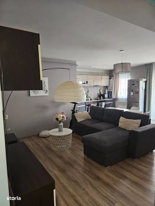 Apartament la Cheie -SU 61MP I 2 Camere - Florilor I Floresti — fotografia 1